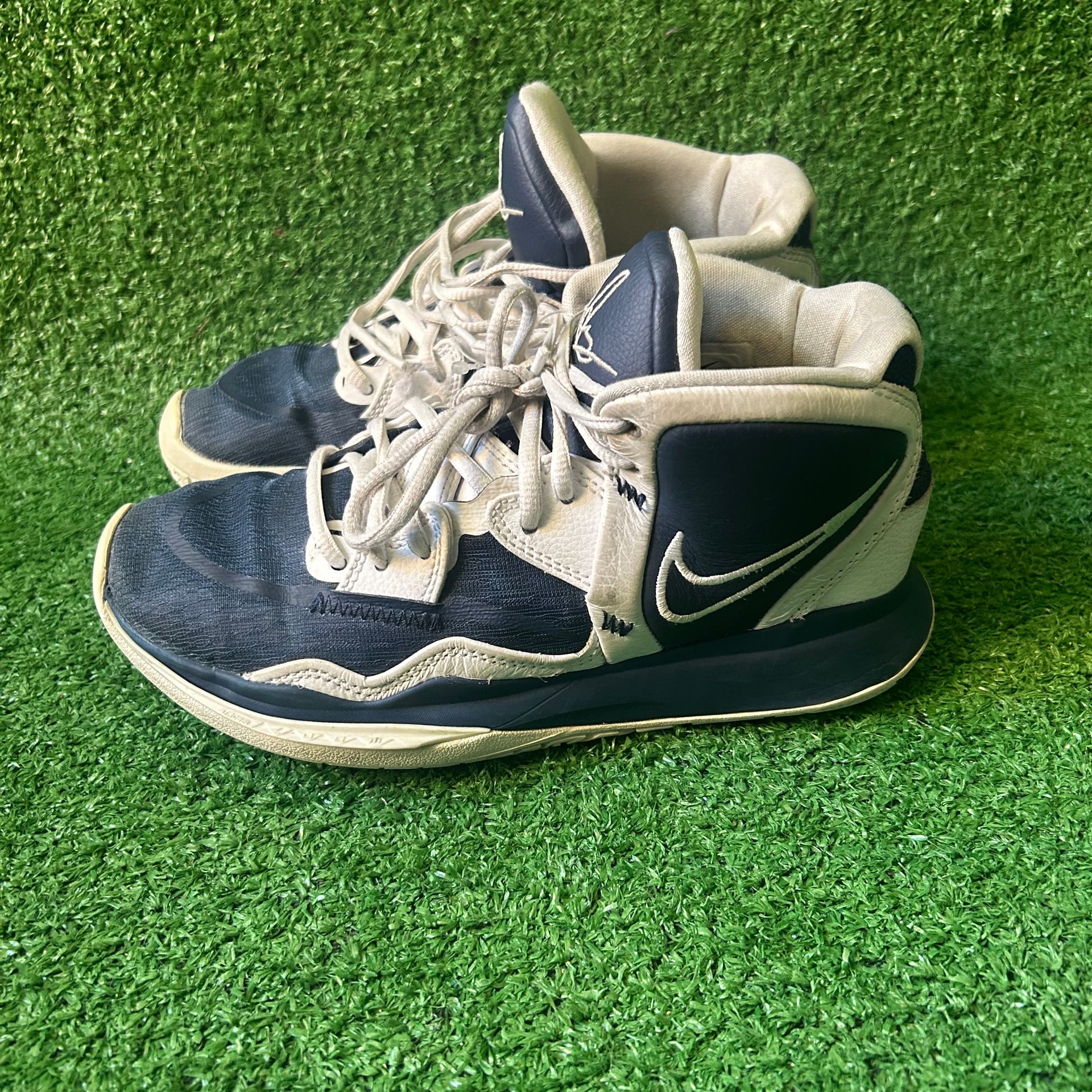 Nike Mens Kyrie Infinity Blue Basketball Shoes Sneakers Size 4.5 youth 2
