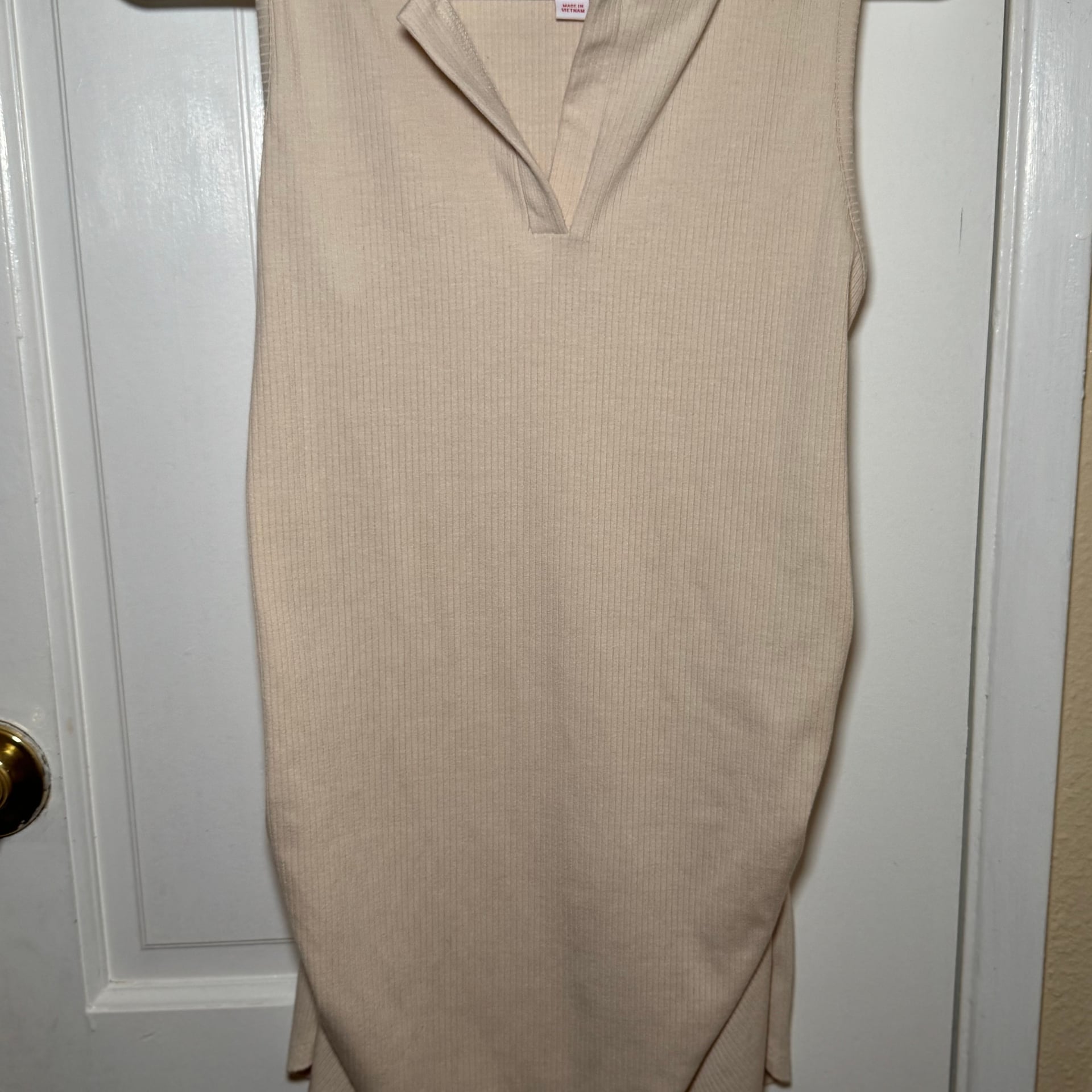 Womens Rib Maternity Tank Top Ingrid & Isabel Ivory Cream Size XS 7