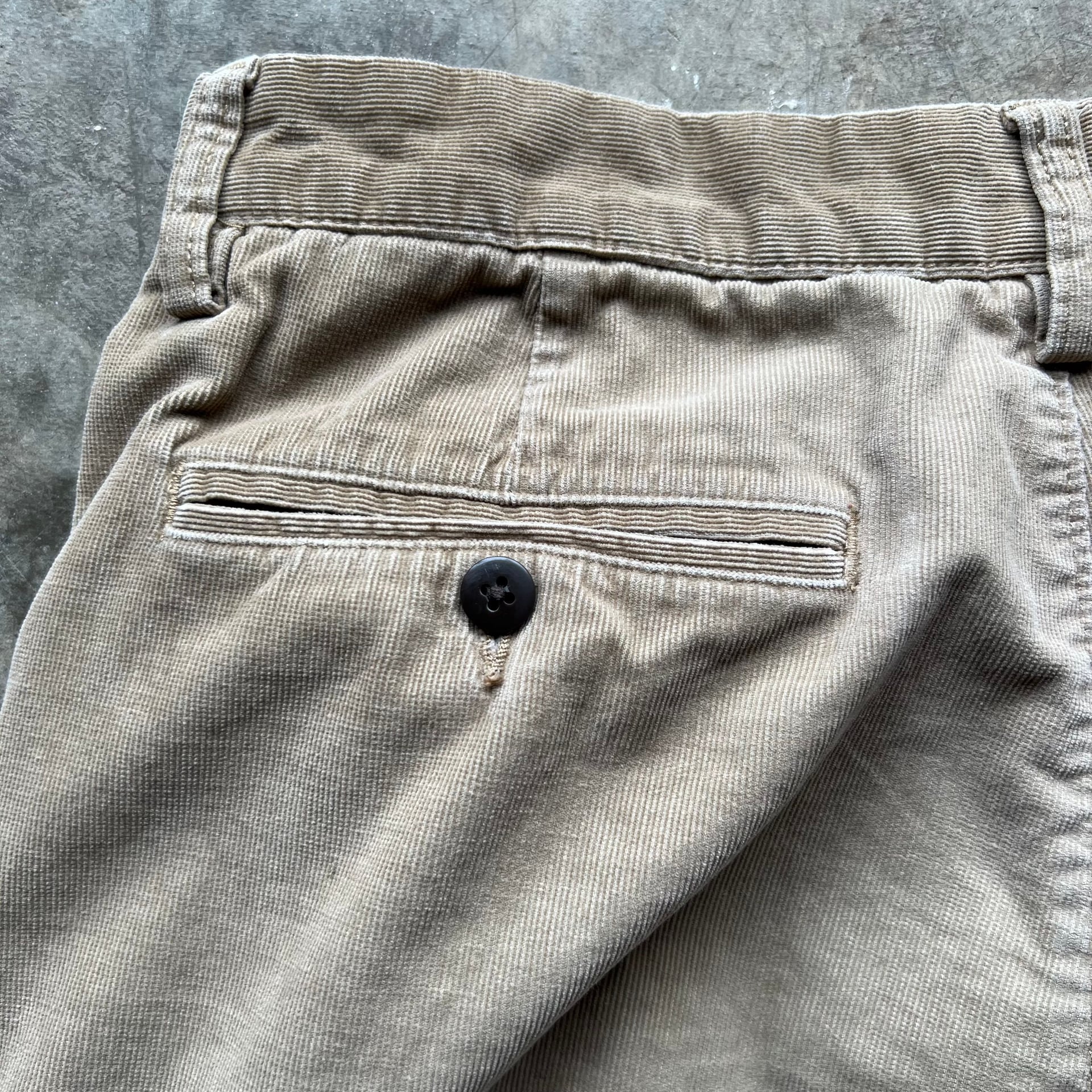 Banana Republic Mens Relaxed Fit corduroy 10” leg opening pants 5