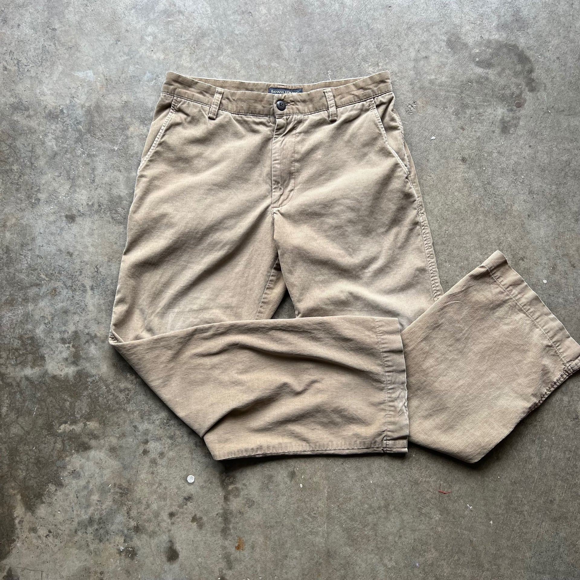 Banana Republic Mens Relaxed Fit corduroy 10” leg opening pants 1