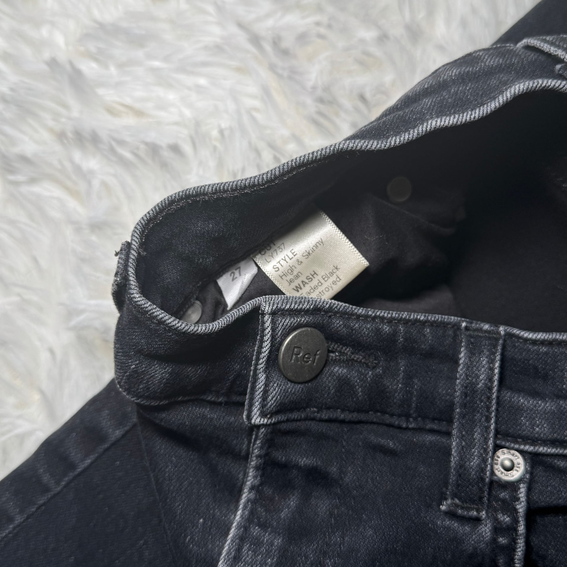 Reformation High and Skinny Jean in Faded Black Destroyed Size 27 Dark Wash 4