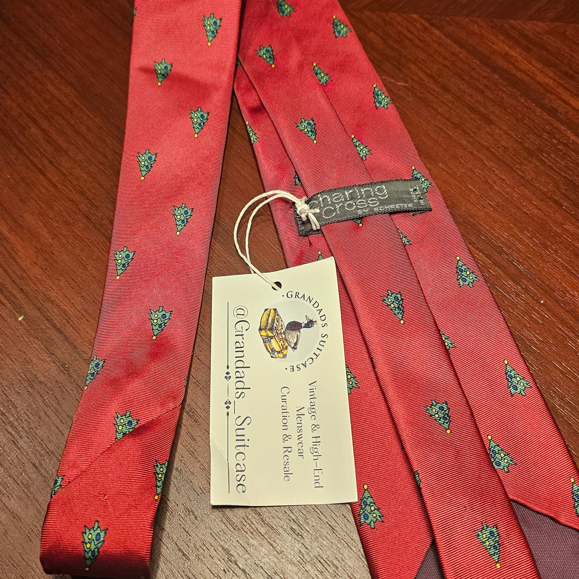 Vintage Silk Red Christmas Pine Tree Motif Woven Necktie 3