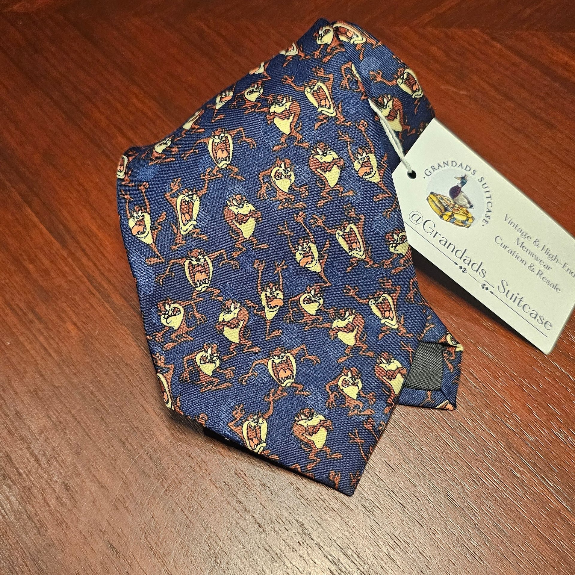 Looney Tunes Mania Mens Formal Necktie 58"Lx4"W Multicolor Neck Tie 1