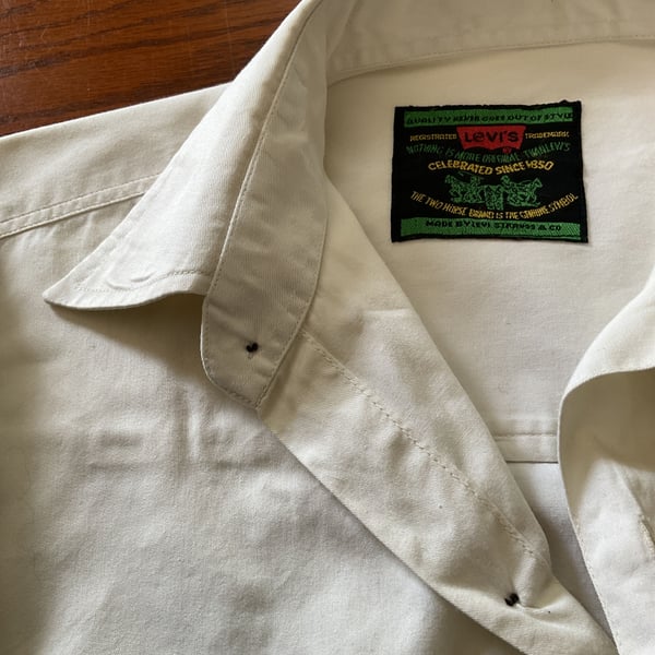 Levi's Mens Shirt Size L Beige Button Up Pockets Long Sleeve 100% Cotton