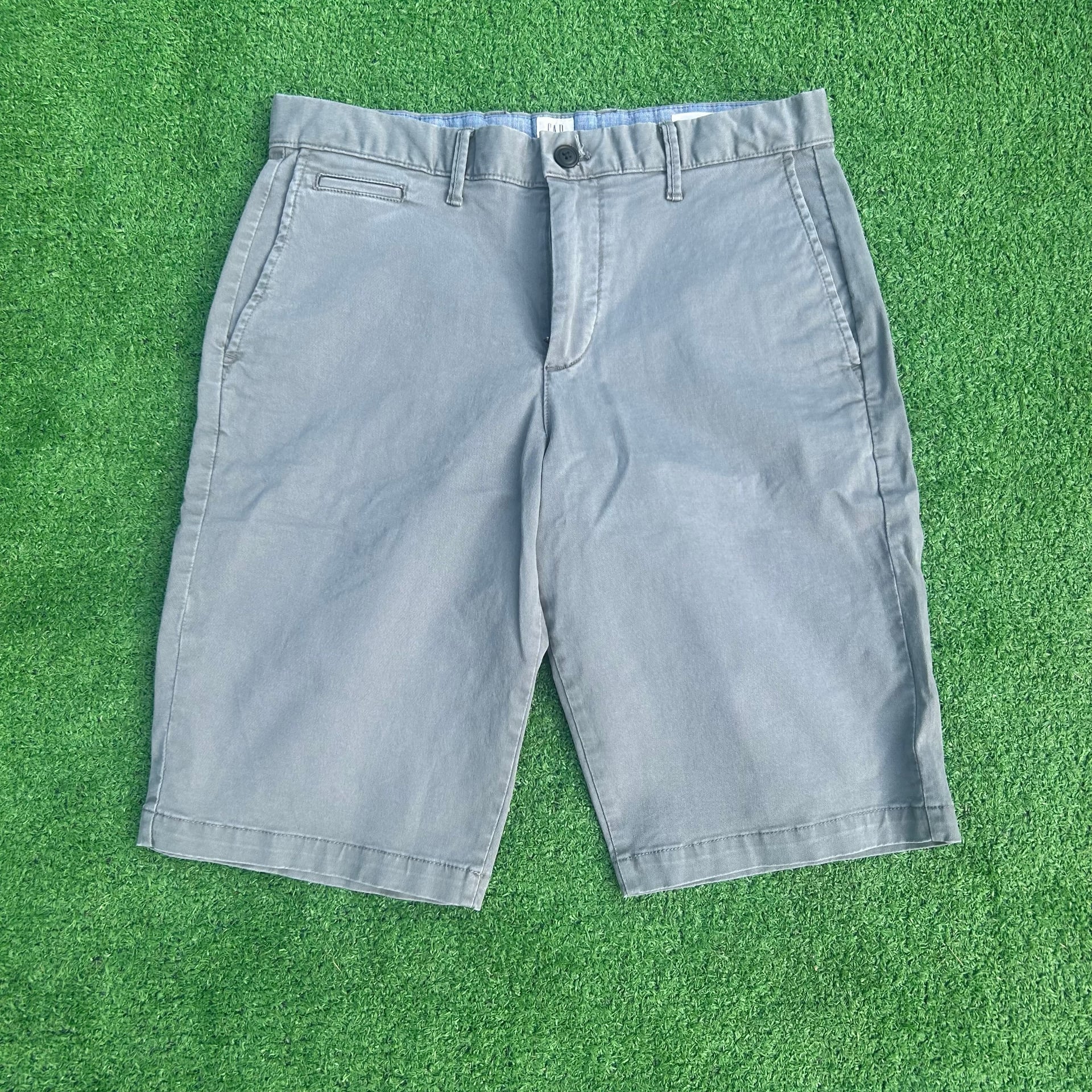 J Crew Mens The Gramercy Chino Flat Front Shorts, Gray Size 29W 1