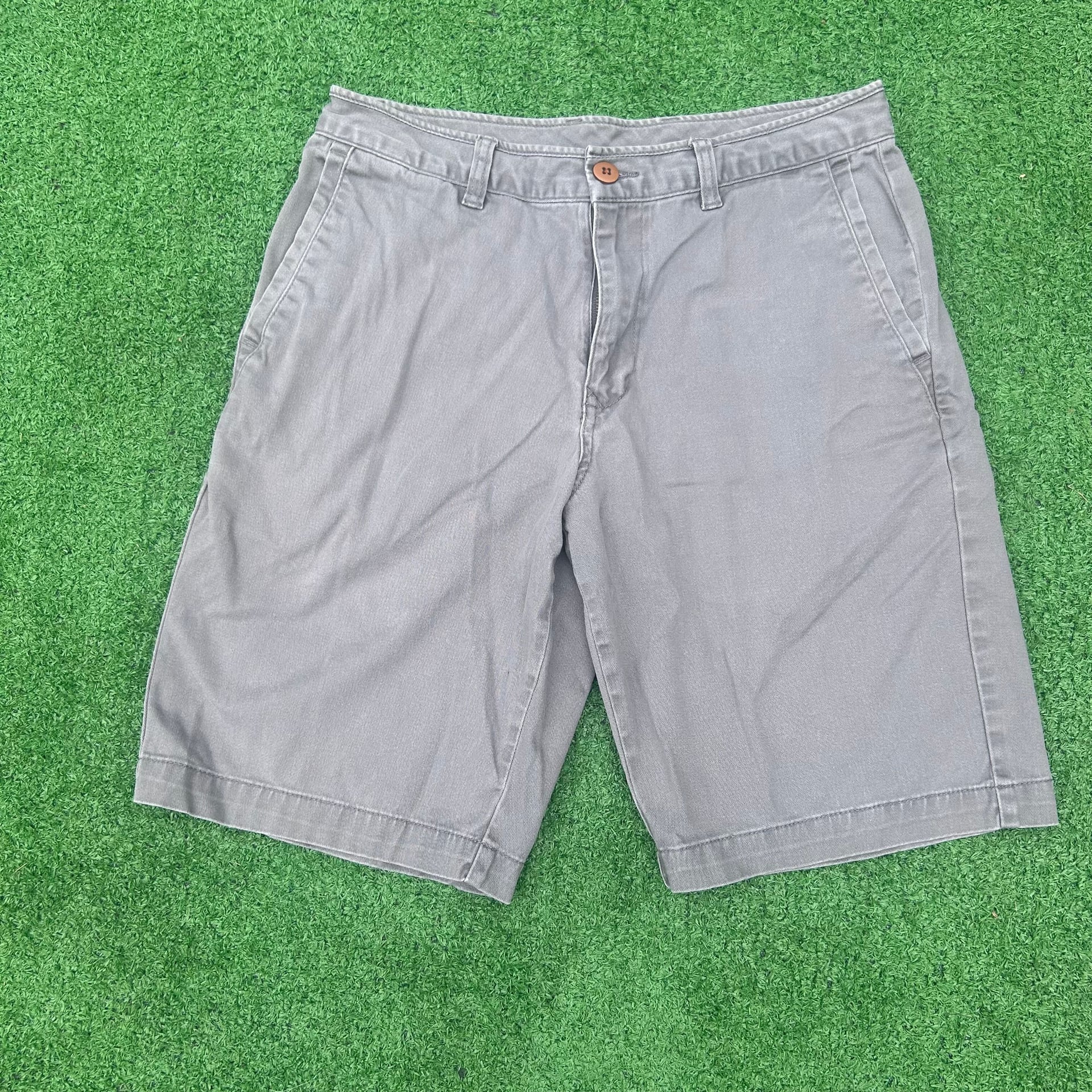 Tommy Bahama Men's Cotton Flat Front Gray khaki cinco Shorts size 30 1