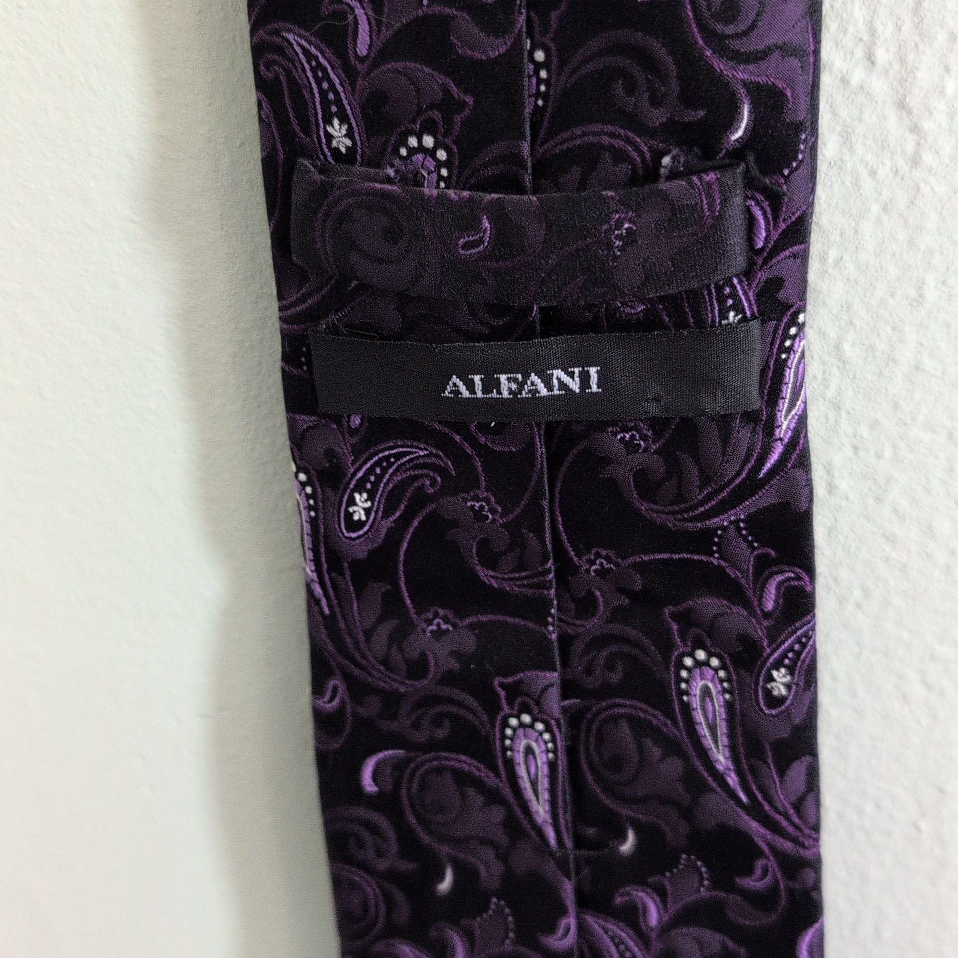 Alfani PURPLE Men's Shearn Paisley Silk Blend Textured Slim Tie, O/S - .com 1