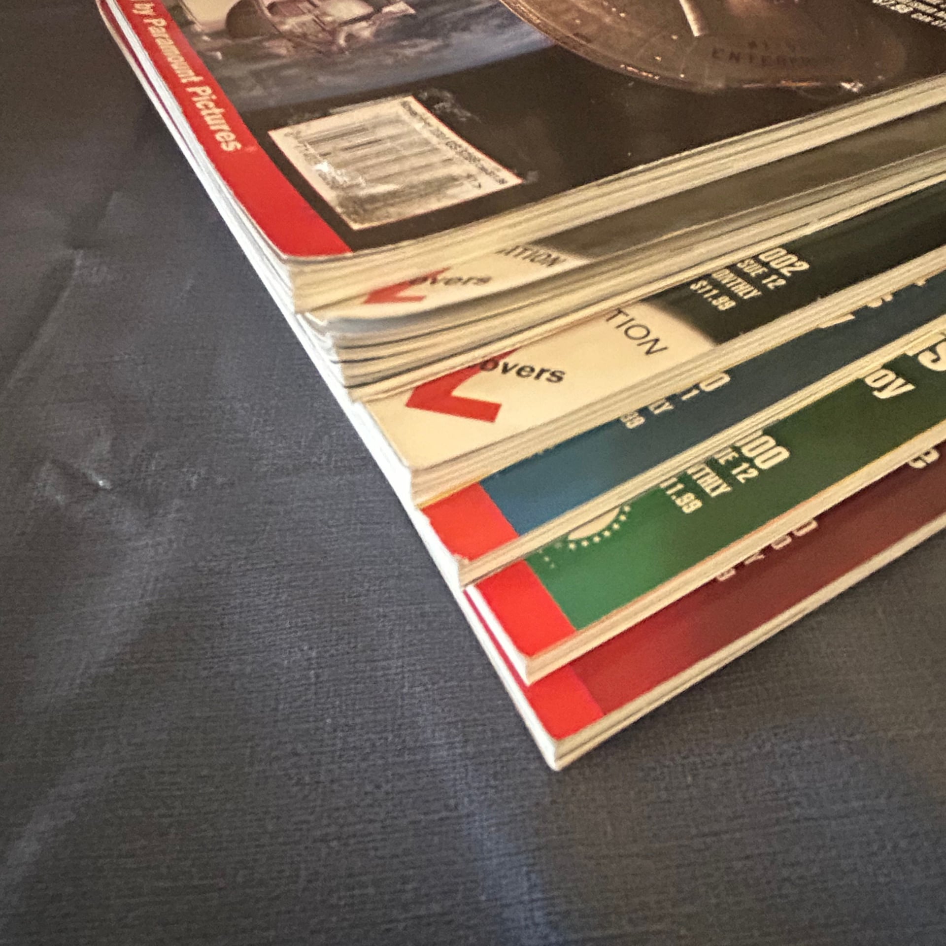 6 various Star Trek The Magazines ranging from February 2000- April 2002 11