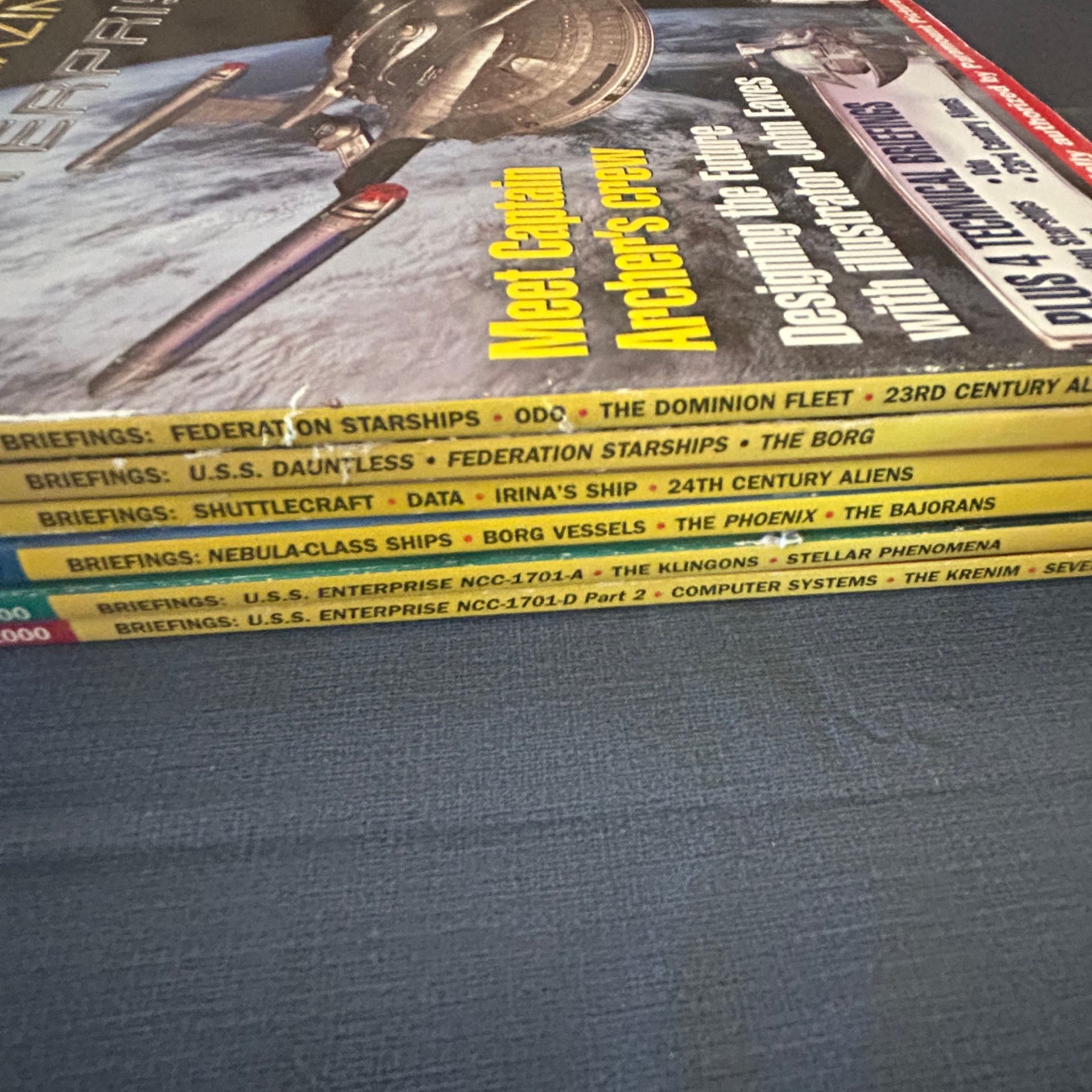 6 various Star Trek The Magazines ranging from February 2000- April 2002 9