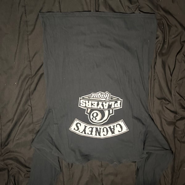 Cagney’s 8 ball longe sleeve 