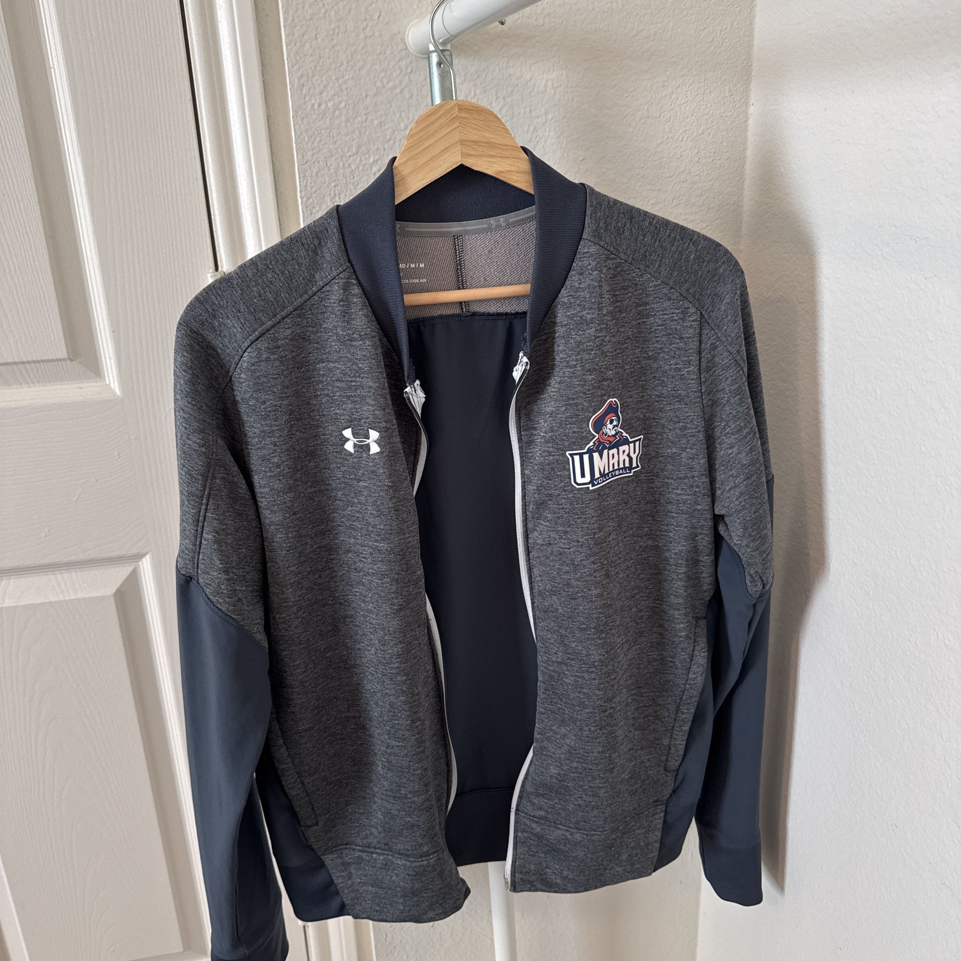 Under Armour 6