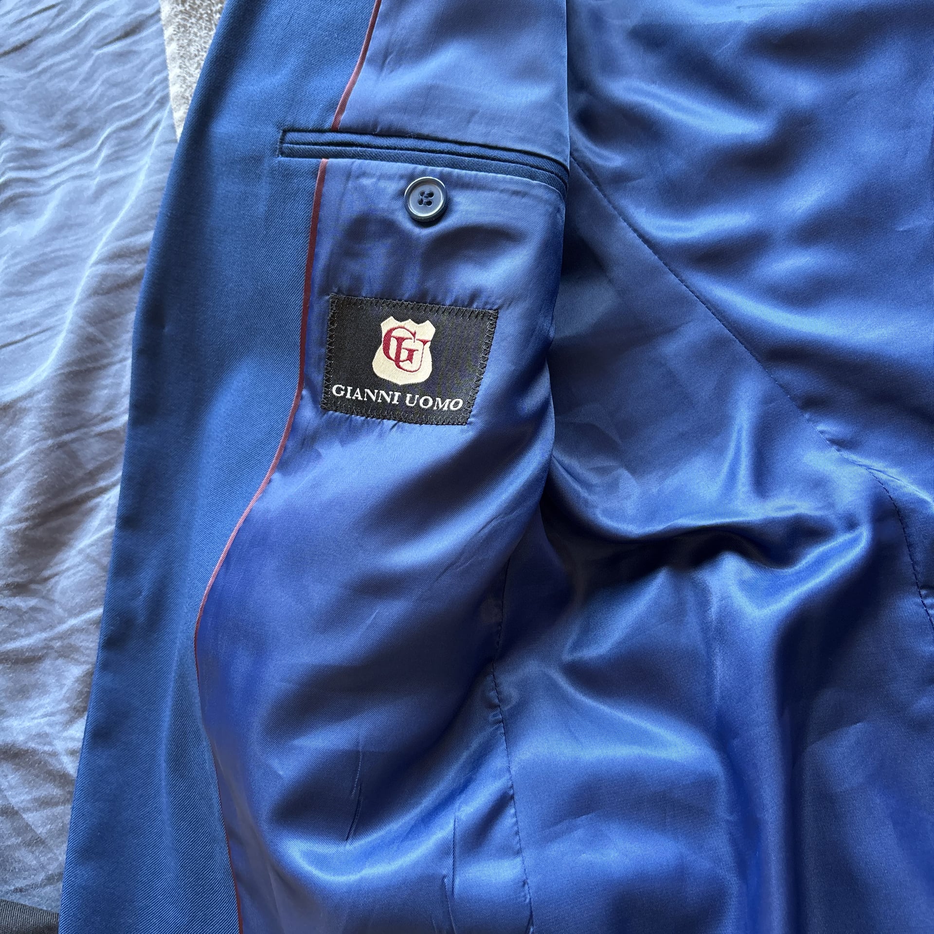 Men's Blue Two-Button Blazer with Three Pockets - Size M 3