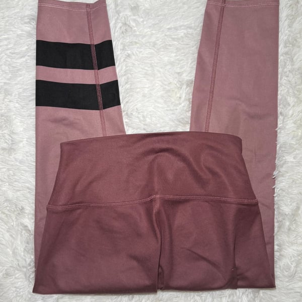 Alo Yoga High Waist Airbrush Legging Plum Coral S Small