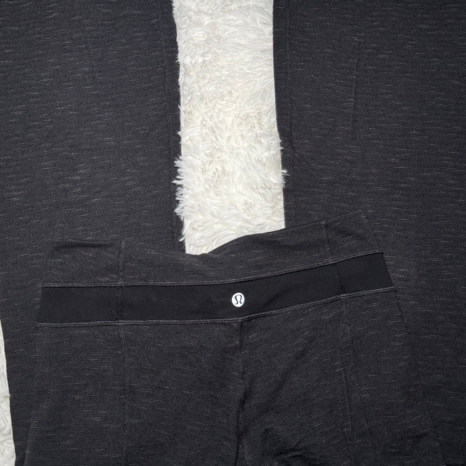 Lululemon Heathered Gray Wide Leg Legging Size 4 2