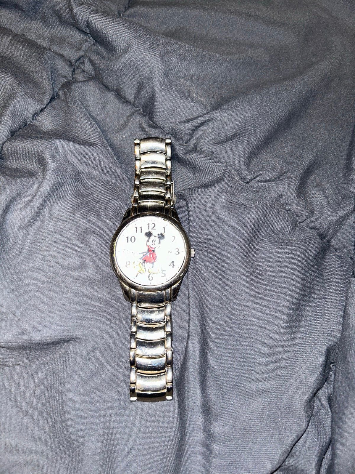 Mens Mickey Mouse Watch 2