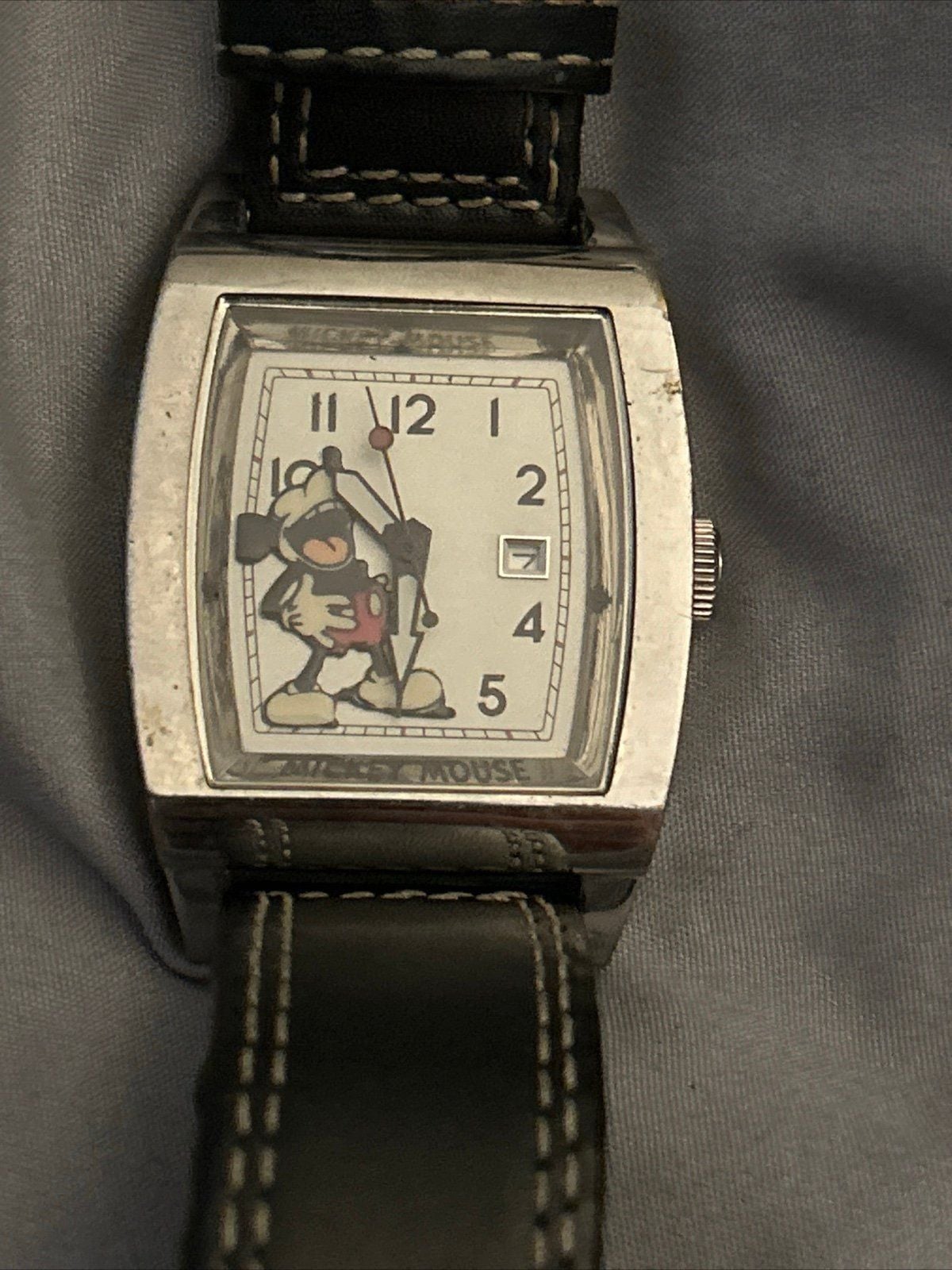 Men’s Mickey Mouse Watch 2