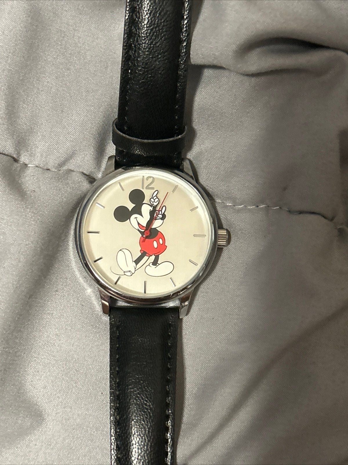 Men’s Mickey Mouse Watch 1