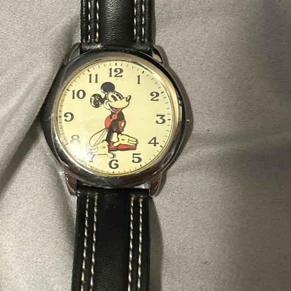 Men’s Mickey Mouse Watch