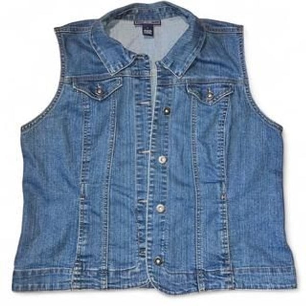 Charter Club Blue Denim Vest Women's Size L Classic Jean Style Button Front