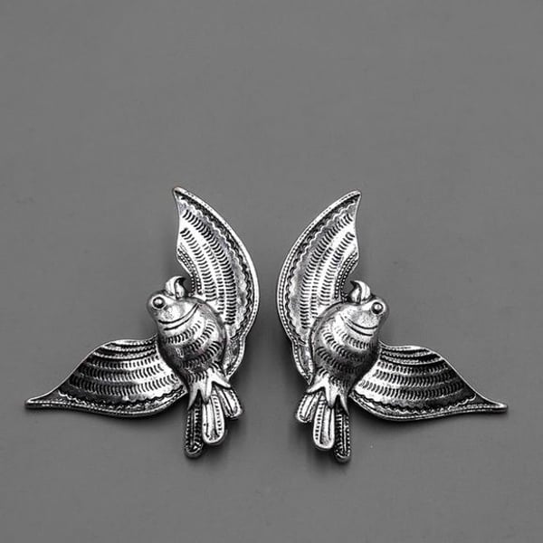Retro Silver colored flying bird stud earring Native American style etched