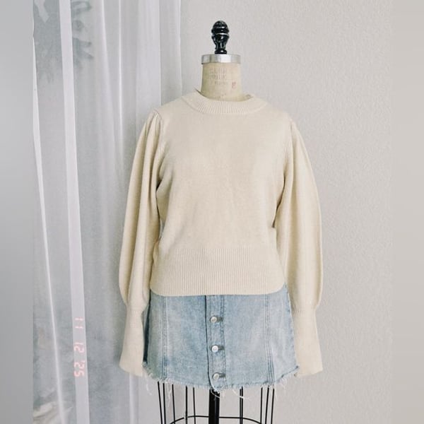 French Connection Ivory Ribbed Sweater Puff Sleeves