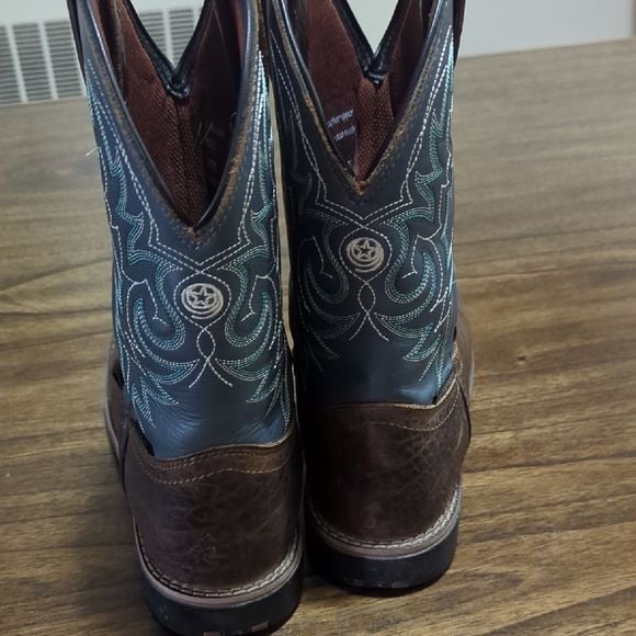 Justin Boots Men's Western Leather Boots - Brown and Blue 2