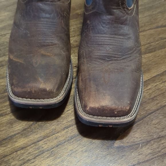 Justin Boots Men's Western Leather Boots - Brown and Blue 6