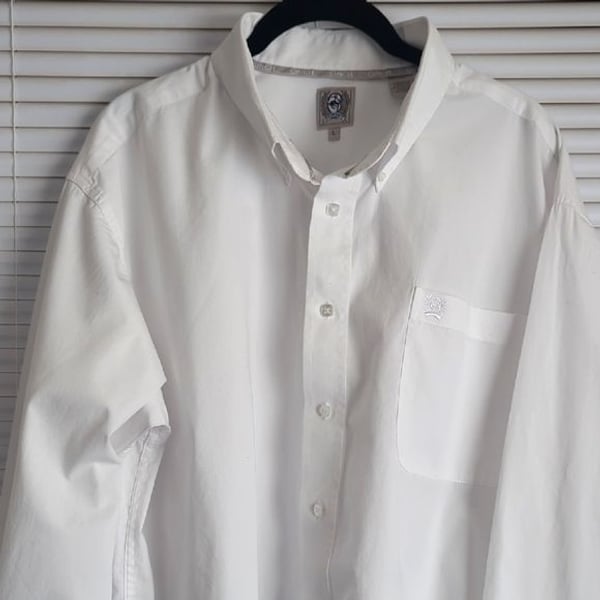 Cinch Men's Classic White Button-Down Shirt