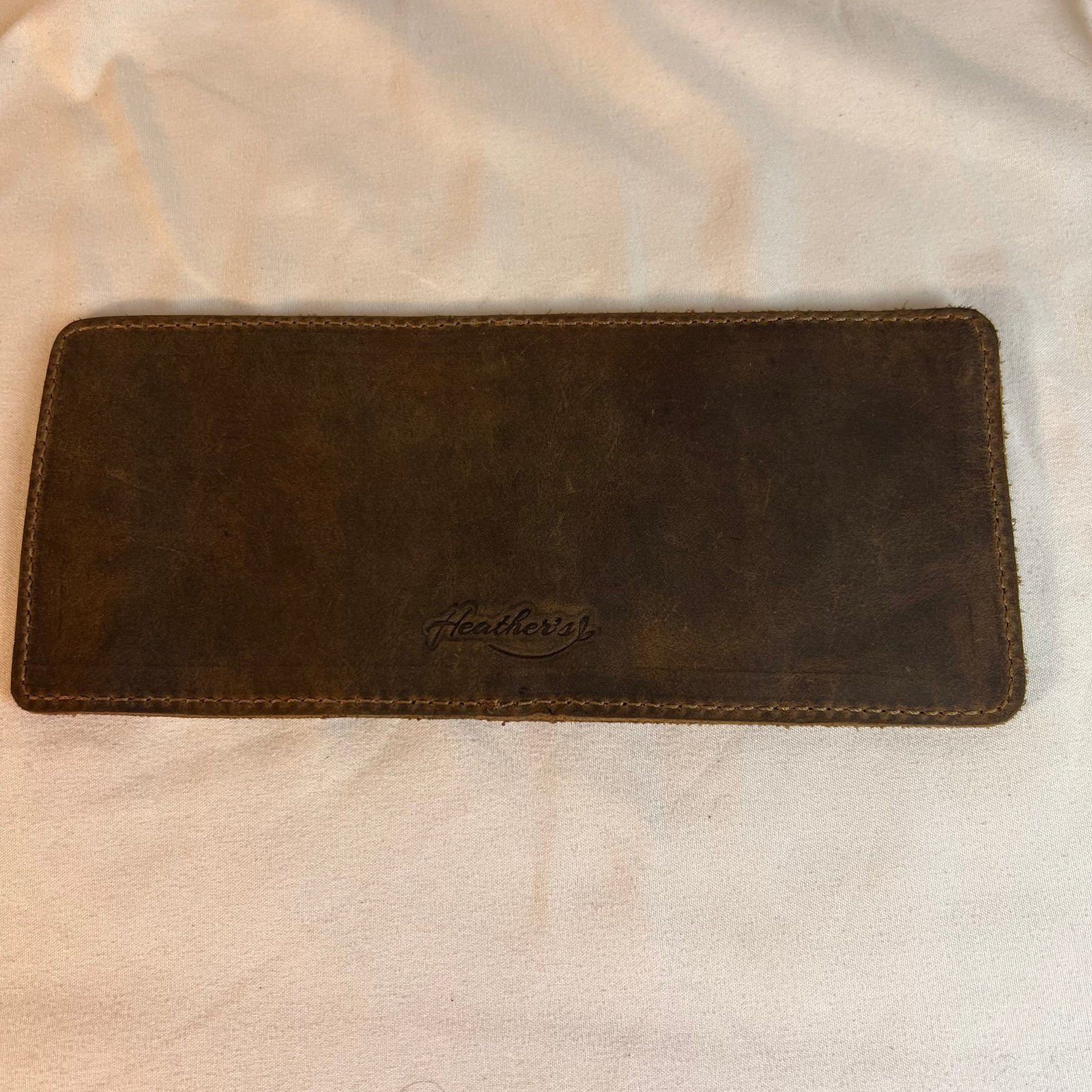 Heathers brown leather minimalist card wallet 3