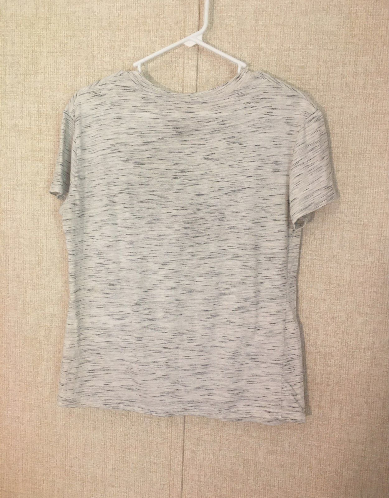 M Baseball Mom T-shirt. 3