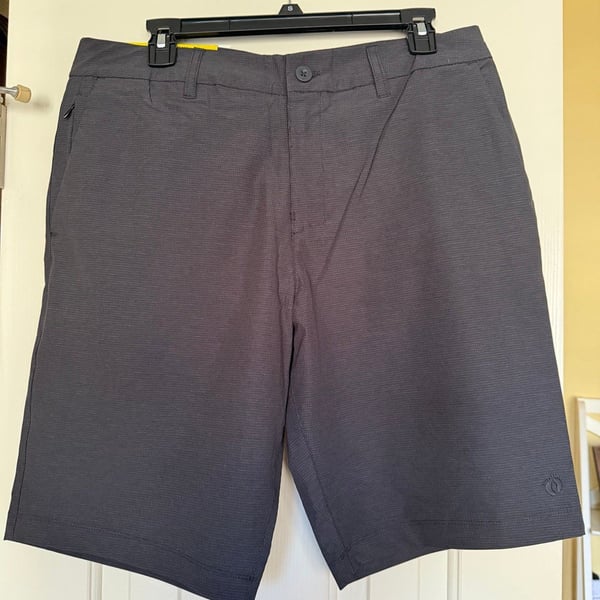 Hang Ten Mens Hybrid Shorts Asphalt Gray Flat Front Size 32 NWT