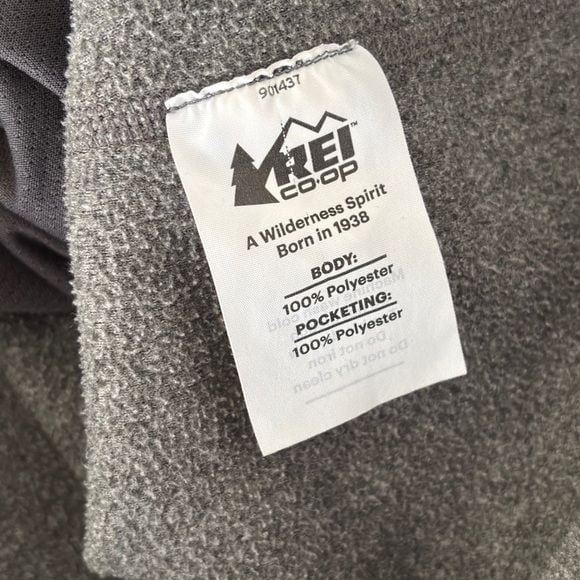REI Co-op Heather Gray Fleece Jacket keep warm 10