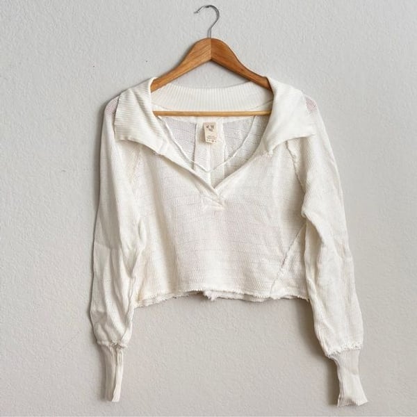 We The Free Darcy Cropped Sweater V-Neck Sweater