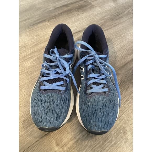Ascis Women’s GT 1000 Running Shoes Sz 8 4