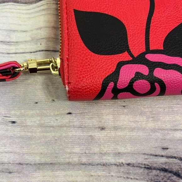 Betsey Johnson Red, Pink, and Black Floral Wristlet Wallet w/ strap zipper -Fair 3