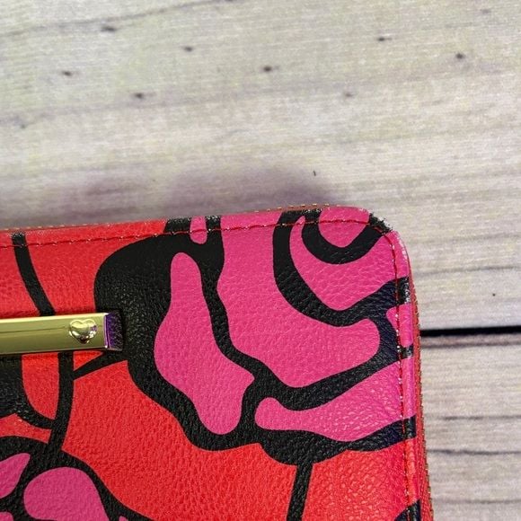 Betsey Johnson Red, Pink, and Black Floral Wristlet Wallet w/ strap zipper -Fair 6