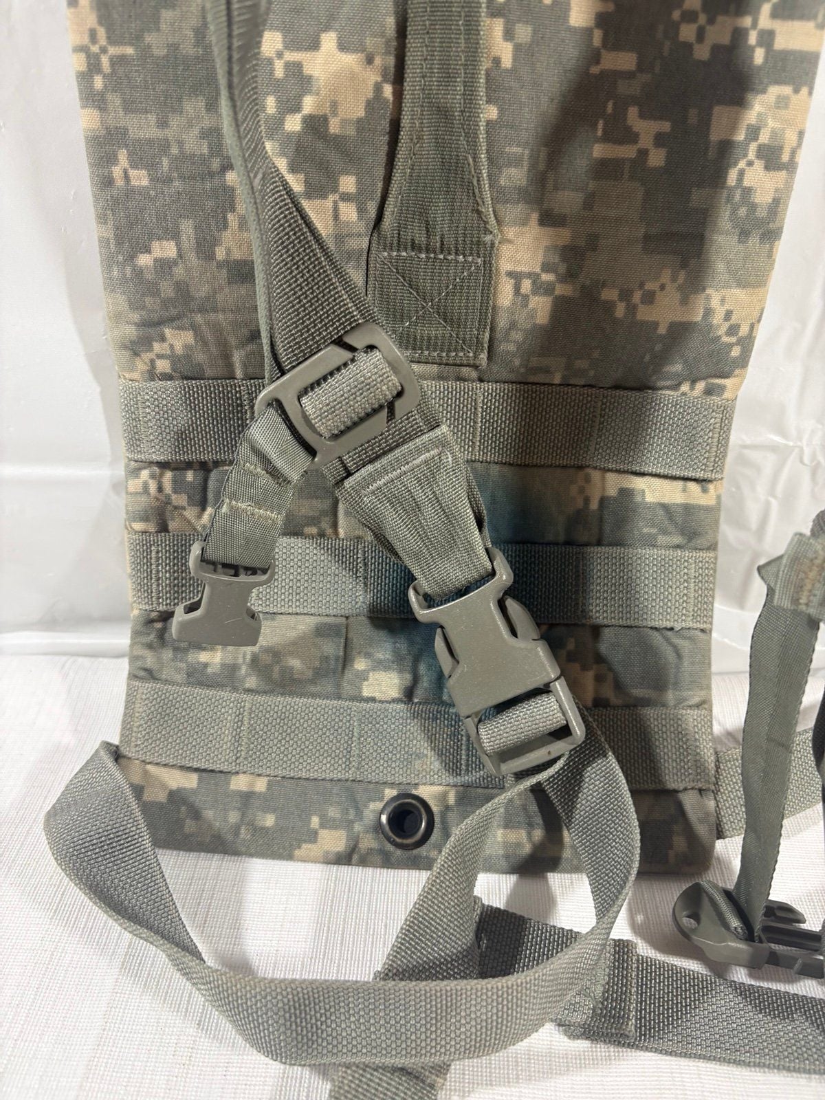 US Army ACU Hydration Carrier Backpack by Lions Services Inc – Digital Camo MOLL 5