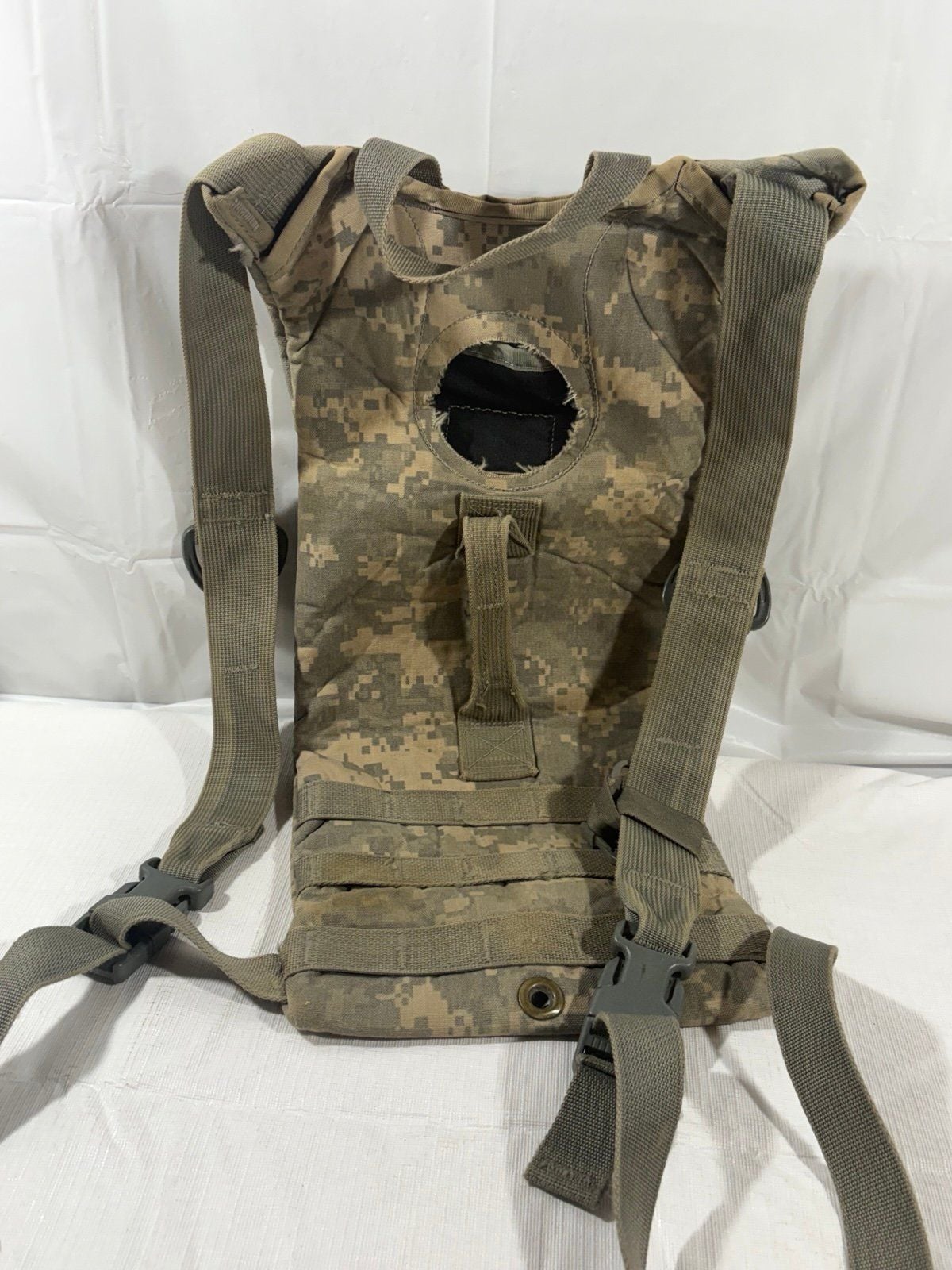 US Army Military Hydration Carrier ACU Digital Camo MOLLE Water Pack Backpack – 6