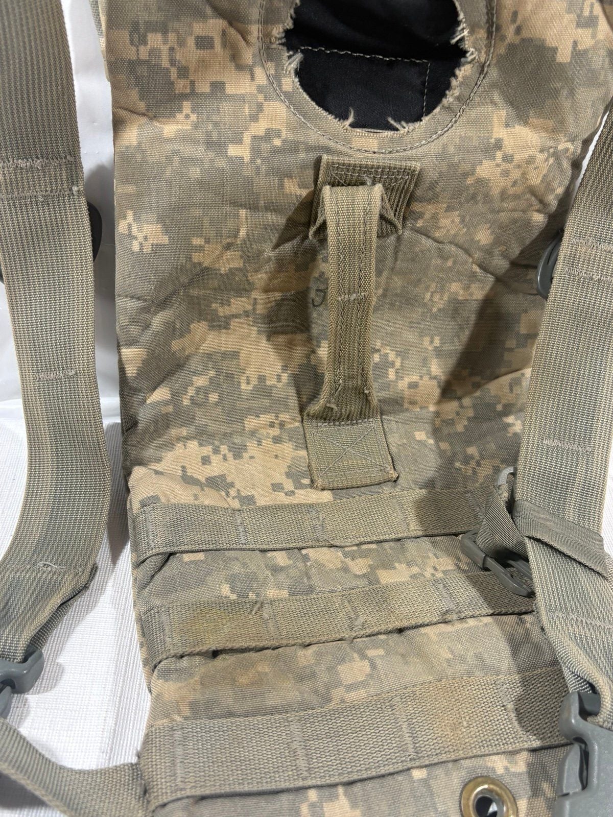 US Army Military Hydration Carrier ACU Digital Camo MOLLE Water Pack Backpack – 7