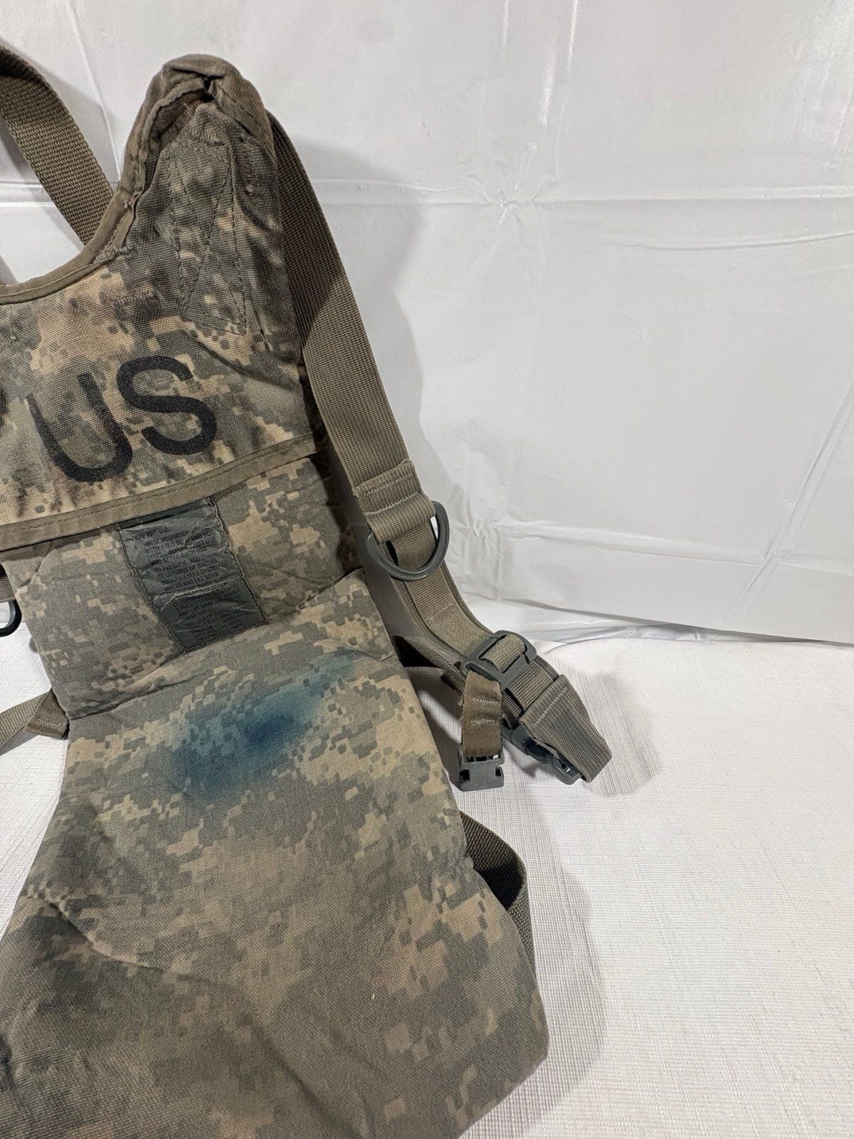 US Army ACU Hydration Carrier Backpack – Military MOLLE Camo Water Bladder Pack 4