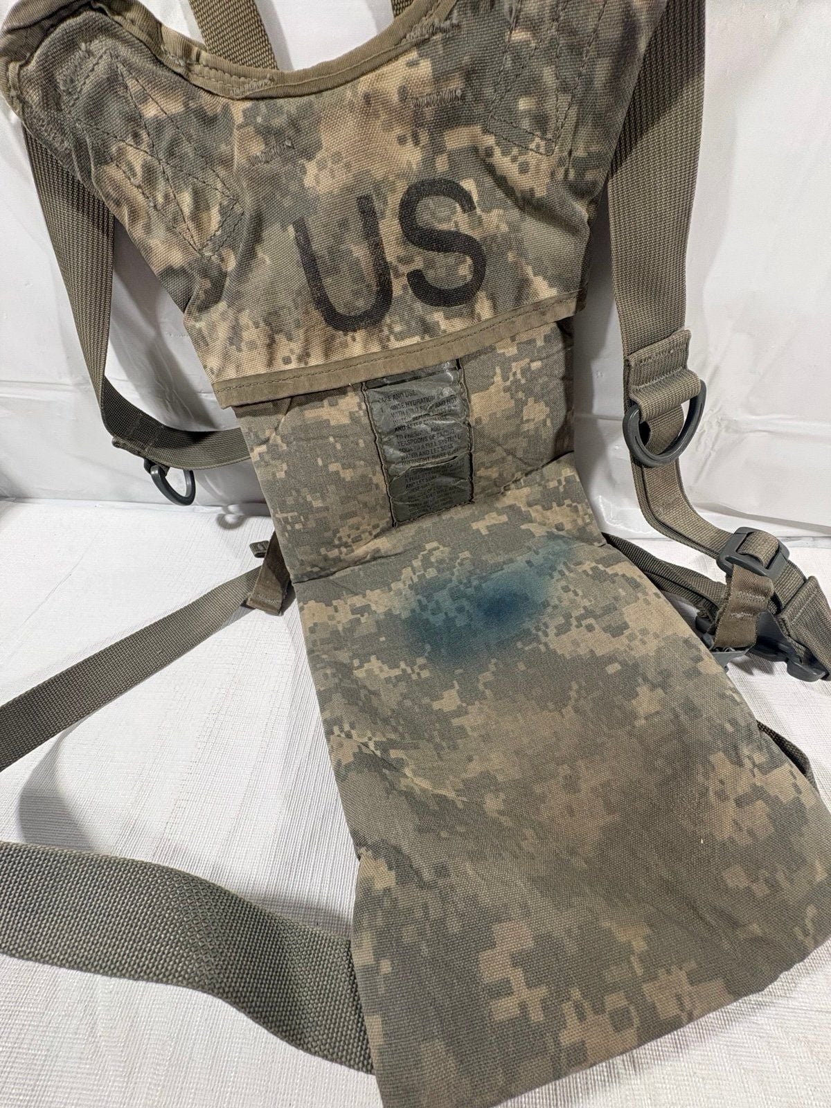 US Army ACU Hydration Carrier Backpack – Military MOLLE Camo Water Bladder Pack 3