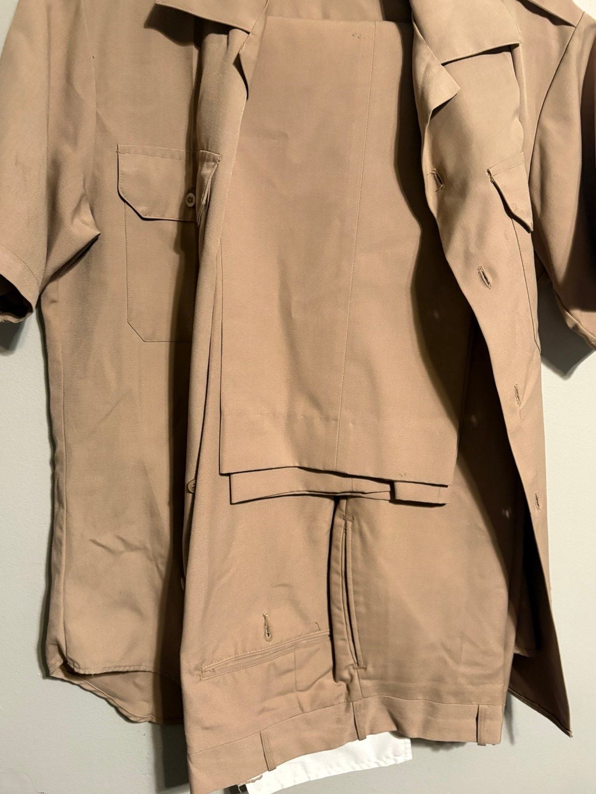 Creighton Military-Style Uniform Shirt & Pants – Khaki – Size Small (14–14½) 6