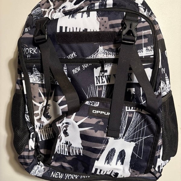 New York-themed Oppu backpack