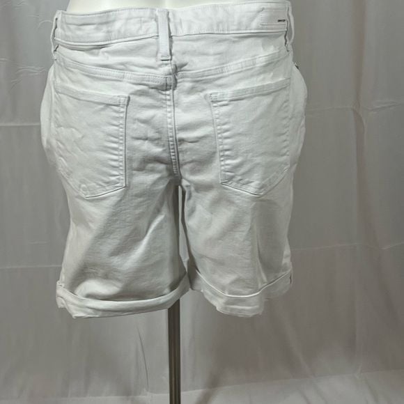 White DKNY Bermuda Shorts SZ 16 10