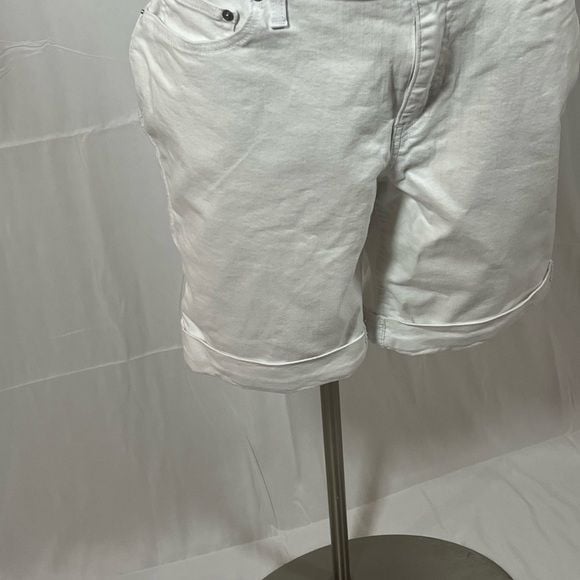 White DKNY Bermuda Shorts SZ 16 8