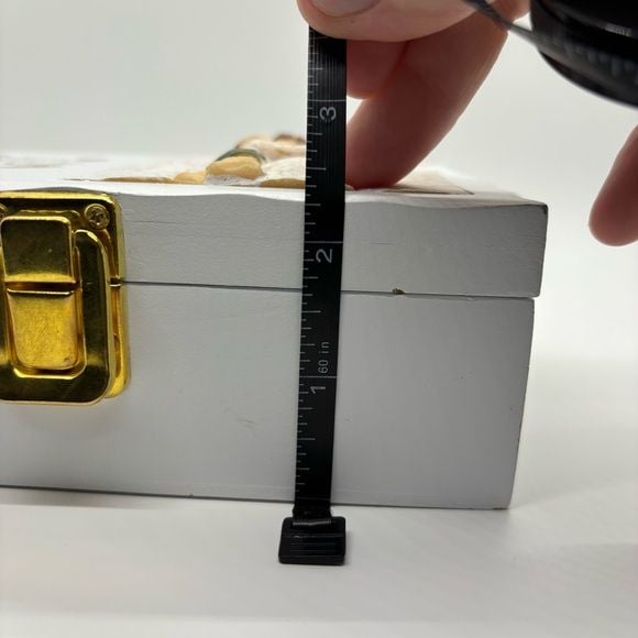 Decorative Wooden White Keepsake Box with Gold Clasp for “Mom” NWOT 14