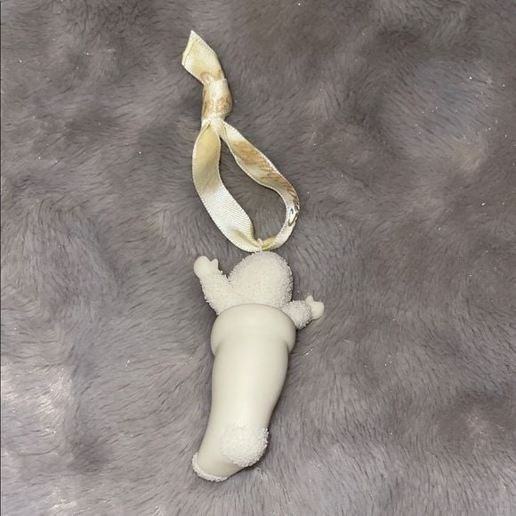 Department 56 Snowbabies "Baby in My Stocking" ornament 2002 collection 4