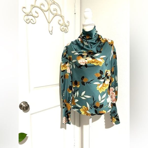 Floral Teal Women's Top