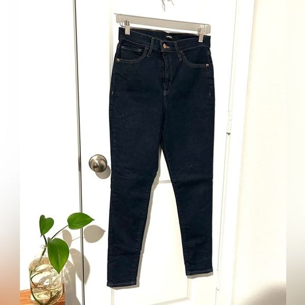 Express Women's Dark Blue High Rise Jeans