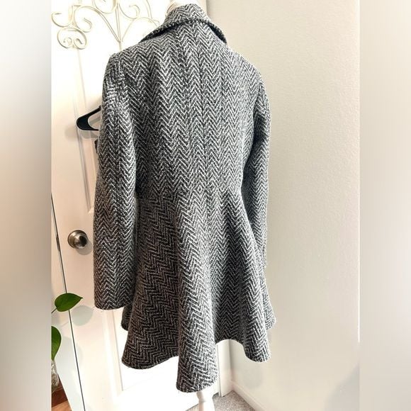 Liz Claiborne Black and White Herringbone Trench Coat 2